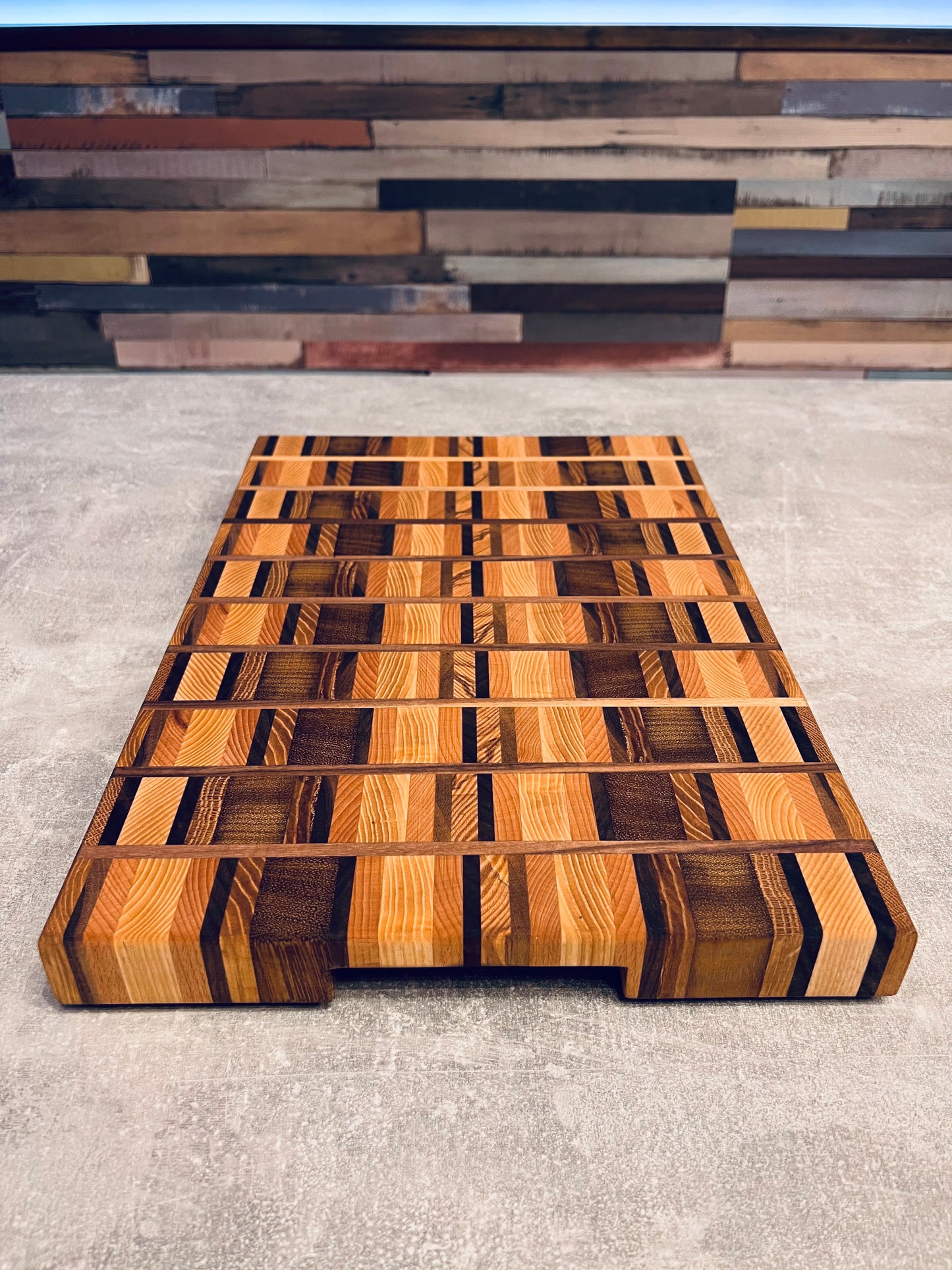 42 x 29 x 4 cm - End Grain Chopping Board