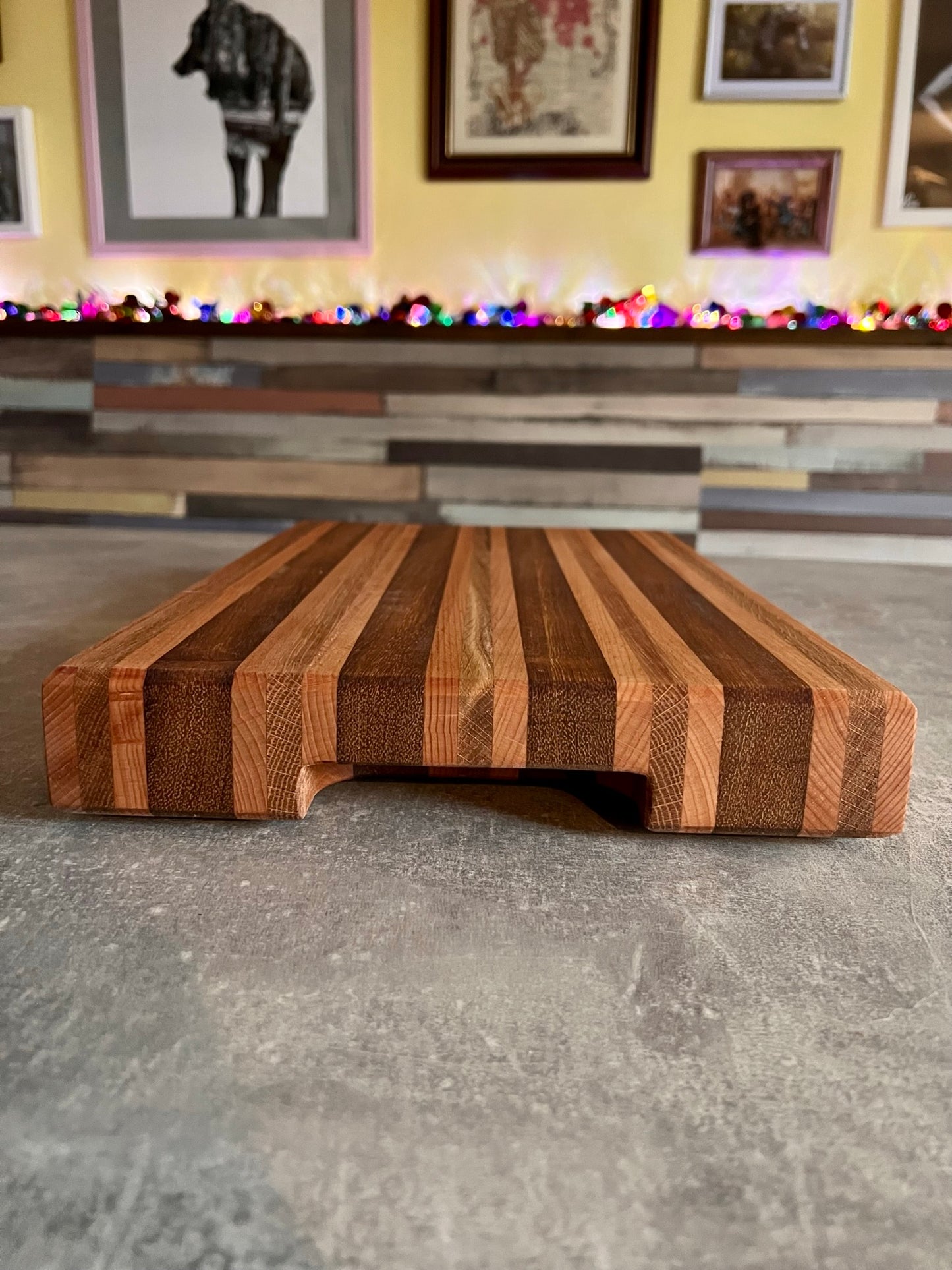 40 x 26 x 5 cm - Striped Chopping Board