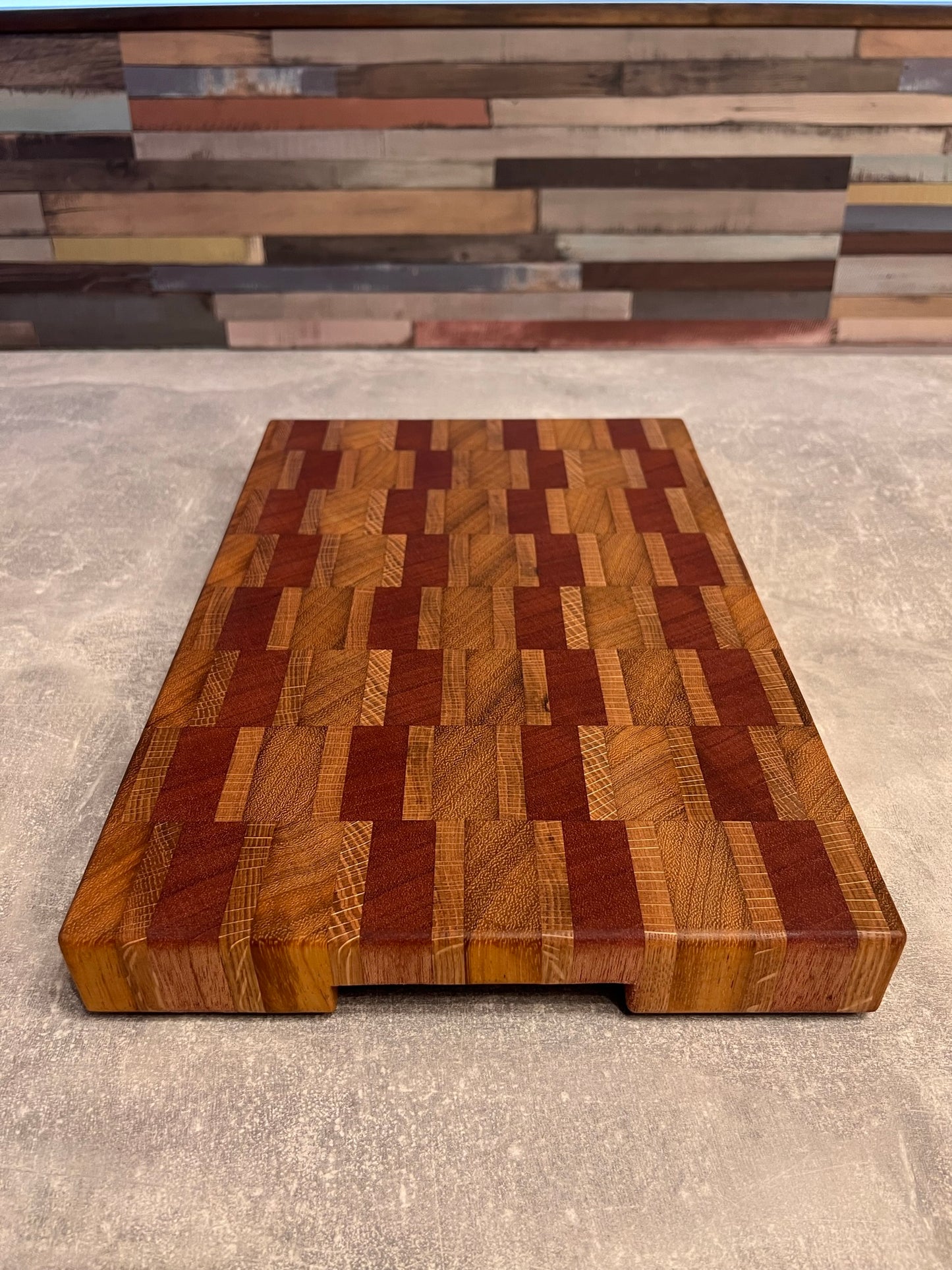 42 x 28 x5 cm - End Grain Chopping Board