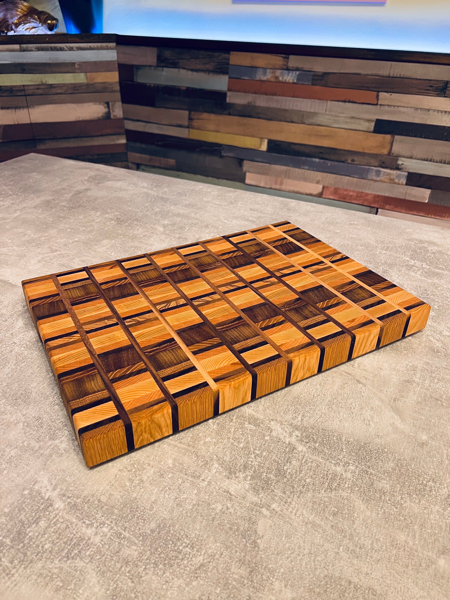 42 x 29 x 4 cm - End Grain Chopping Board