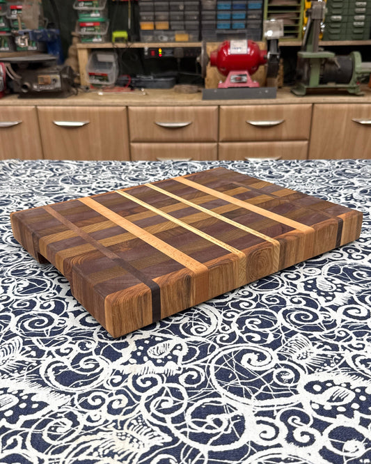 39 x 31 x 4 cm - Mixed Grain Chopping Board