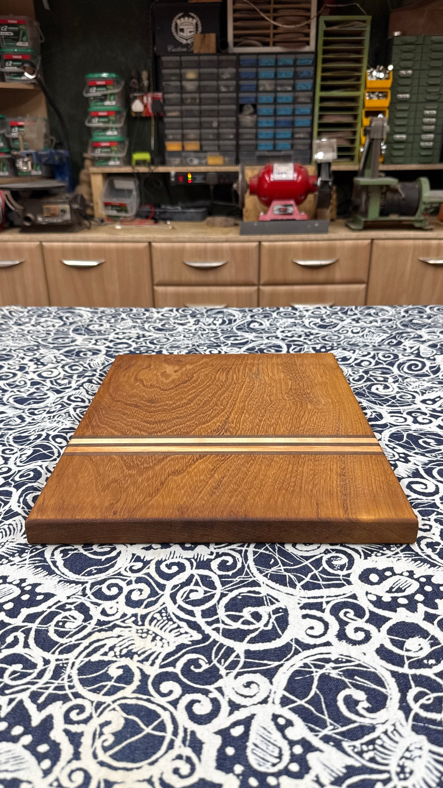 38 x 30 x 2.5 cm - Solid Wood Chopping Board