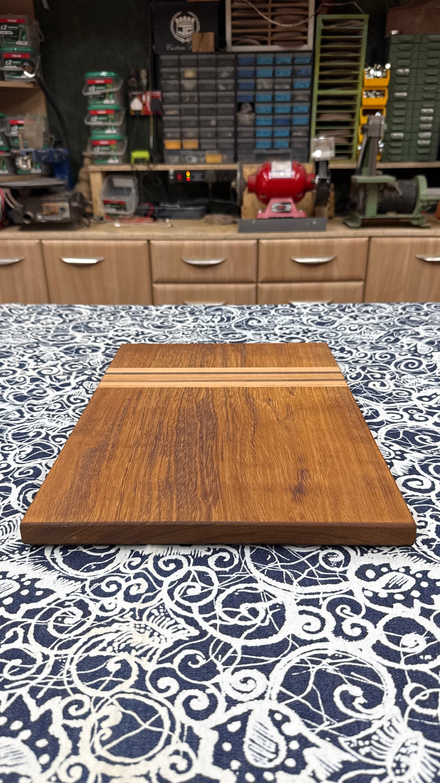 42 x 30 x 2 cm - Solid Wood Chopping Board