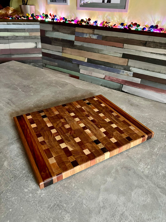 41 x 32 x 2.5 cm - Mixed Pattern Chopping Board